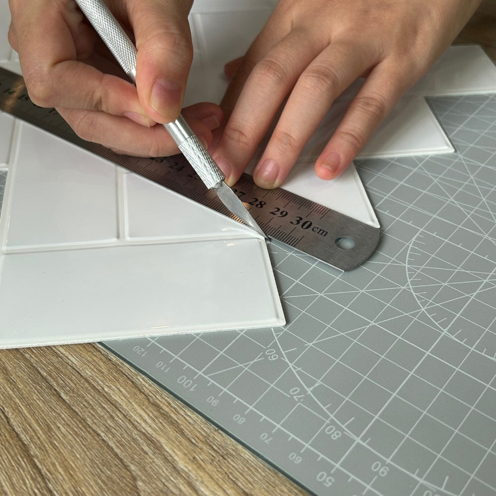 Grey reversible self-healing cutting mat | A4 size
