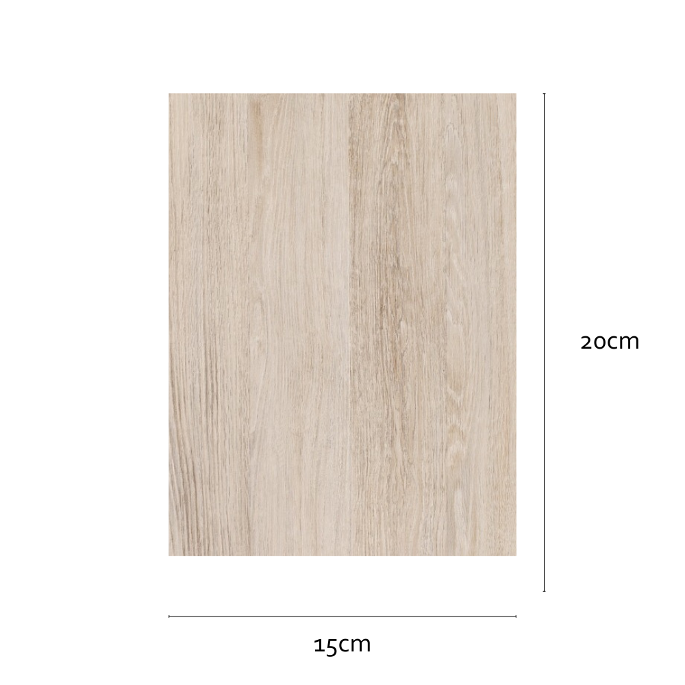 Wooden panel with dimensions 15cm x 20cm on a white background