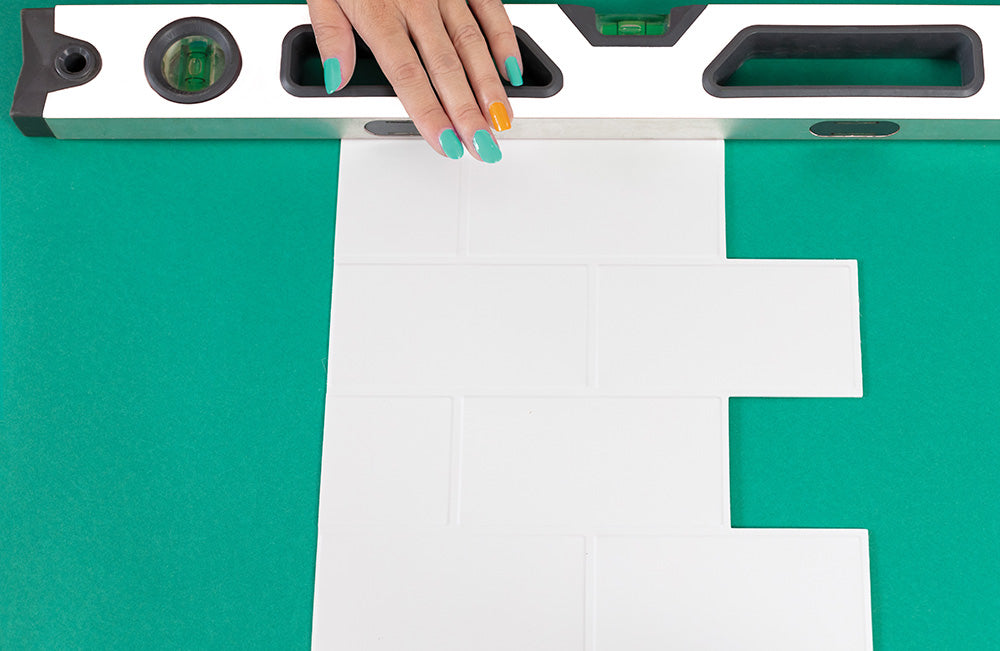 STEP 4 control check the positioning of the tile