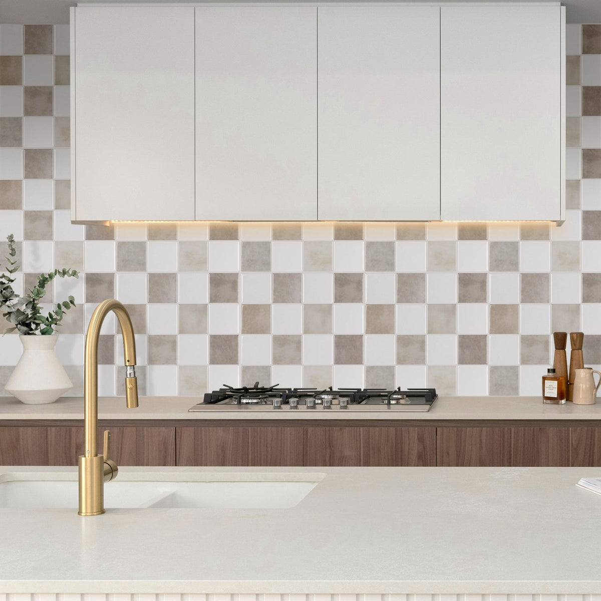 Cream and mocha checkered tiles with light brown grout kitchen