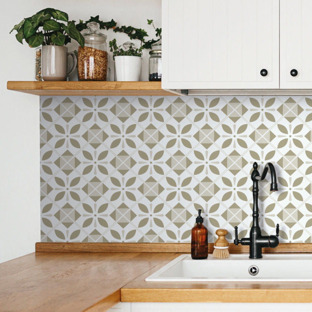 Oriental elements vinyl wallpaper in kitchen